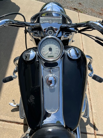 2005 Harley FLHRS dash console