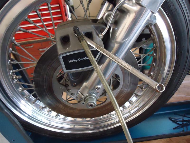 NOS Harley-Davidson Brake Caliper Decal – Shovelhead FX Ironhead Sportster 1974-77 Clee Front