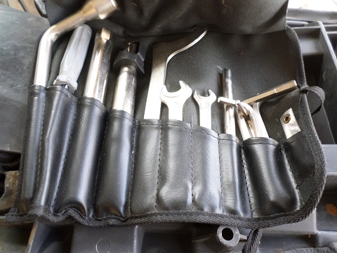 BMW motorcycle tool kit BMW Oilhead Review