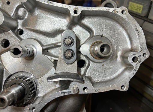 850 Commando timing chain install