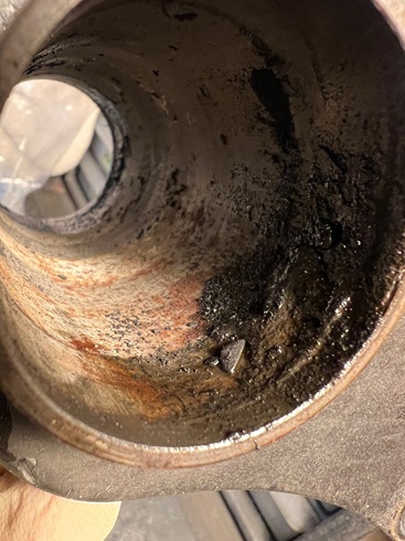 front engine mounting overhaul 1974 Commando