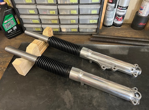 front fork assembly Norton Commando Norton Commando replace fork seals