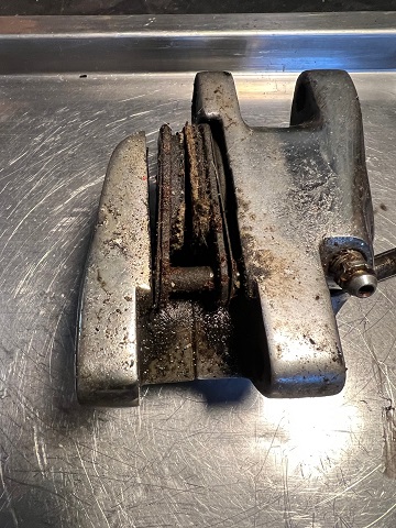 rebuild caliper 1979 Harley 1979 Harley brake overhaul