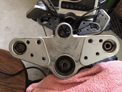 remove key switch on 1995 BMW R1100R BMW stuck fork lock