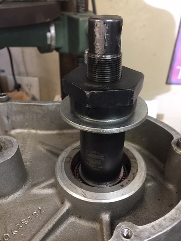install outer sprocket shaft on Ironhead Sportster 1981 Sportster engine case assembly