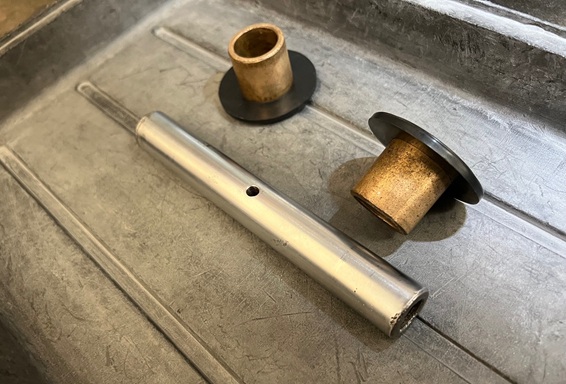 swing arm spindle and bushings Norton Commando swing arm overhaul
