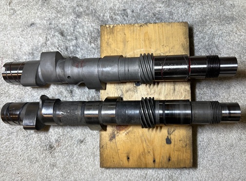 Norton Commando engine build