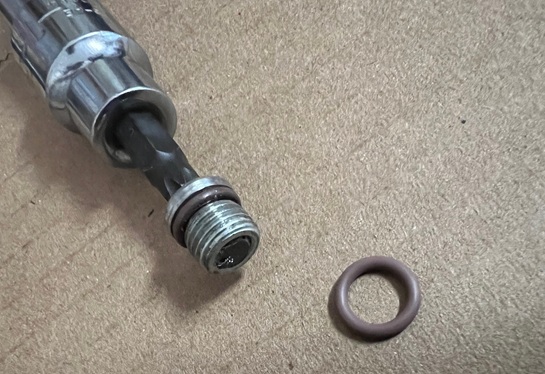 primary cover drain plug and O ring drain and refill primary fluid