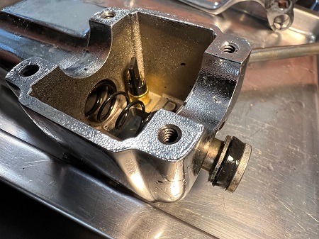 rebuild Sportster brake master cylinder