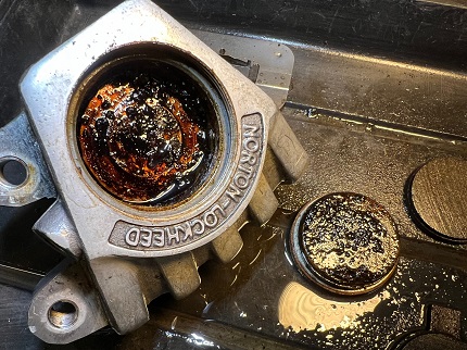 remove and rebuild Commando brake caliper rebuild old motorcycle caliper