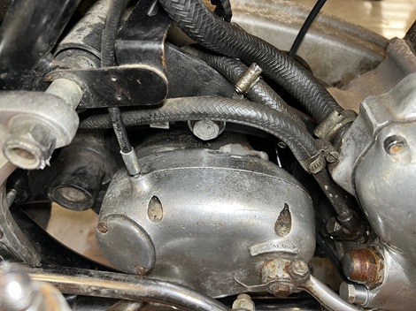 remove Commando gearbox without removing cradle Norton Commando gearbox removal
