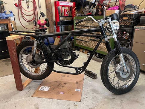remove swing arm 1974 Commando