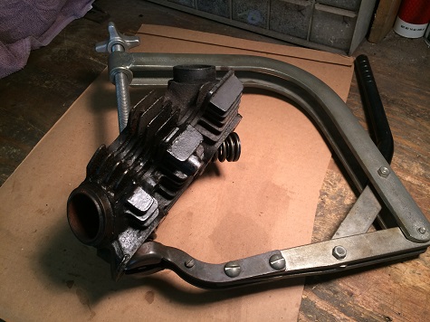 valve spring compressor for motorcycle motorcycle engine overhaul