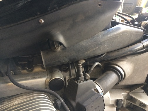 Replace battery BMW motorcycle