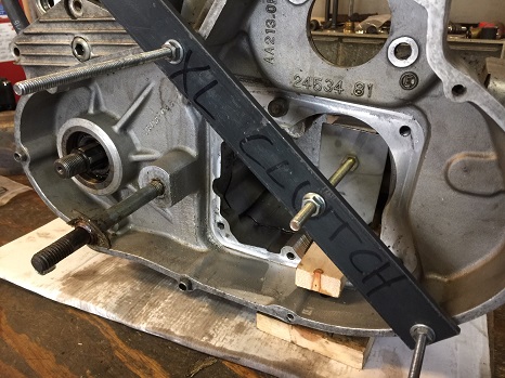 tool to separate Harley engine cases separate motorcycle engine cases tool
