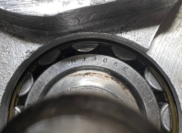 Norton Commando main bearings