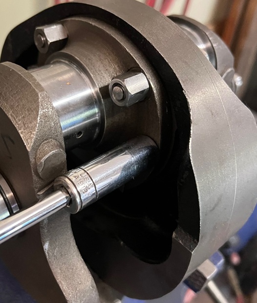 Norton Commando crank bolt torque