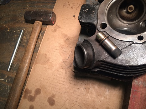how to remove valve guides from cylinder head