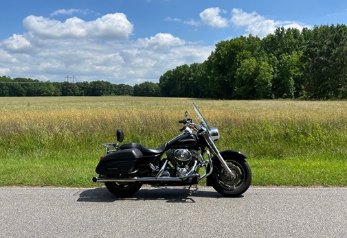 old mans bike Twin Cam Road King