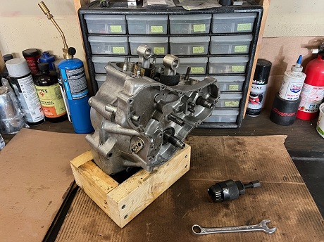 pinion gear removal Norton Commando engine work stand for Norton Twin