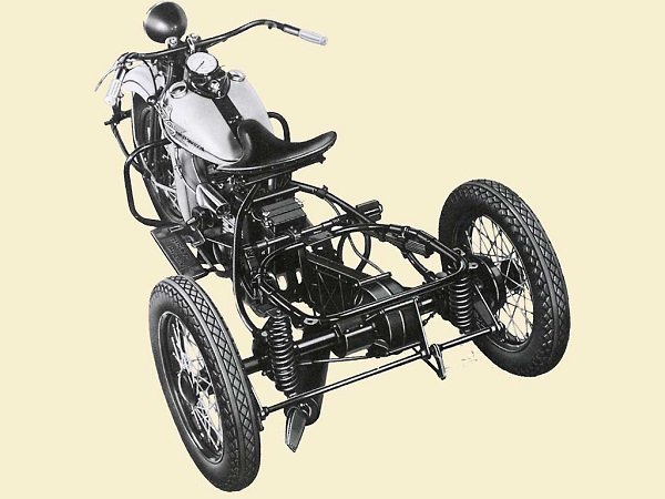 Servi-car with spoke rear wheels early Servi-Car rear wheels