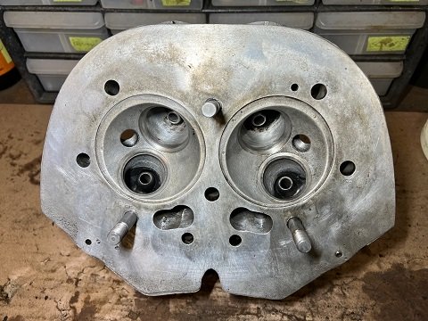 DIY motorcycle cylinder head cleaning