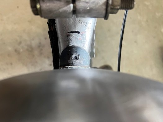 drill and tap motorcycle frame install Frisco style gas tank on hardtail frame