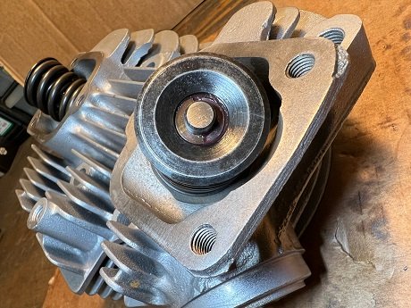 install valve keepers motorcycle cylinder head