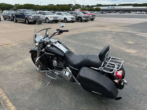 2005 Harley Road King review by owner old mans motorcycle