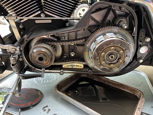primary chaincase removal Harley twin-cam engine