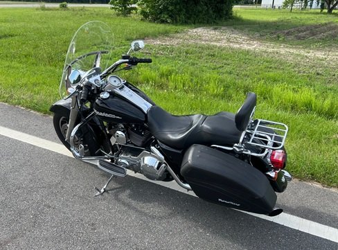 Harley quick detach windshield