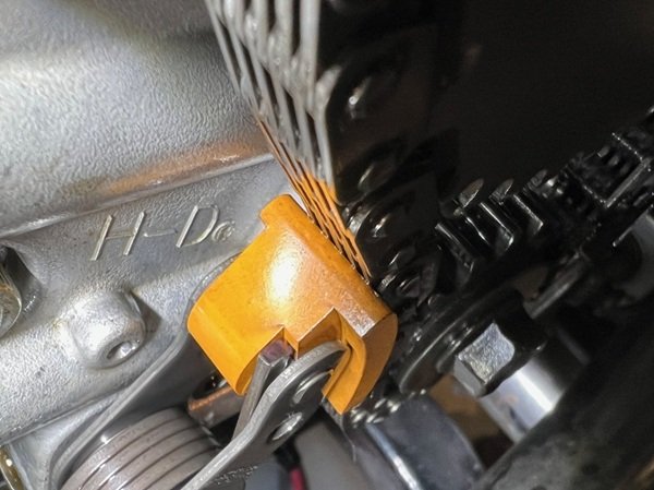 2005 Harley Twin Cam 88 chain tensioner