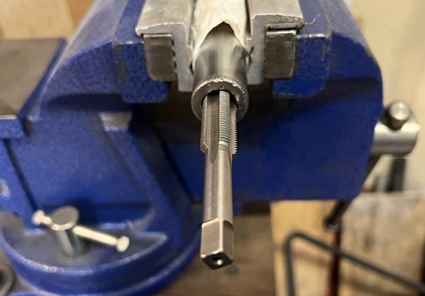 internal thread cleaning with tap